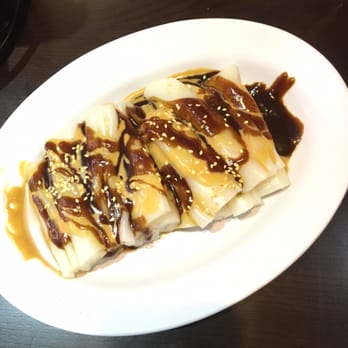 E Noodle - Steamed rice rolls with peanut butter sauce & soy sauce for $4.25 - Noodles Near Me - Brooklyn, New York E Noodle - Steamed rice rolls with peanut butter sauce & soy sauce for $4.25 - Noodles Near Me - Brooklyn, New York