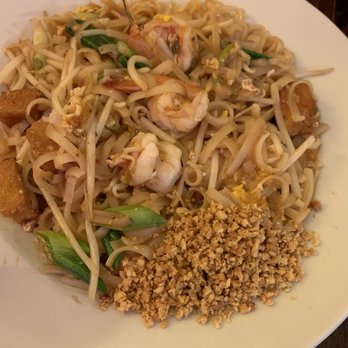 Two Sisters - Thai Near Me - Walworth, Wisconsin