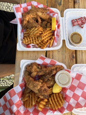 COMMUNITY Kitchen + Taproom by null