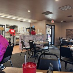Sammy's Italian Pasta & Pizza - Dining room