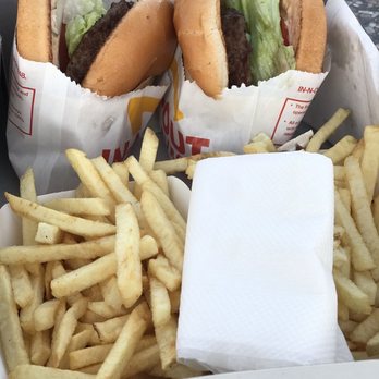 In-N-Out Burger - Southern California Heaven! - Fast Food Near Me - Temecula, California