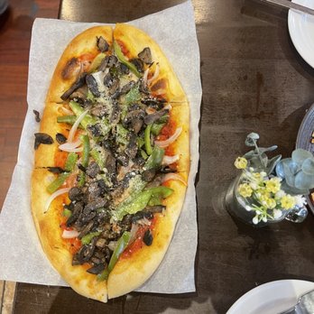 The Sweet Sap - Mushroom vegetable pizza. - New American Near Me - Flushing, New York The Sweet Sap - Mushroom vegetable pizza. - New American Near Me - Flushing, New York