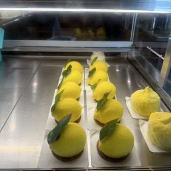 Layered - Bakeries Near Me - Fairfax, Virginia