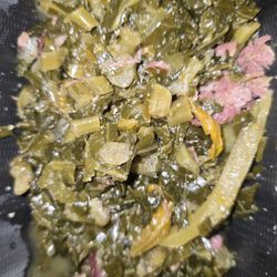 Smokey Browns Barbeque - Collard greens with neckbones
