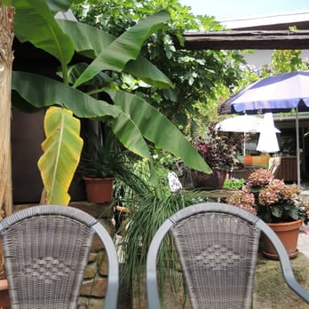 Weiks - der schöne Innenhof - Wine Bars Near Me - Neustadt an der Weinstraße, RP