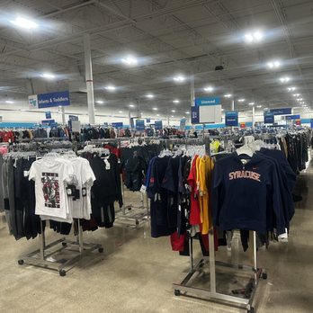 Gabe's - Women's Clothing Near Me - Utica, Michigan