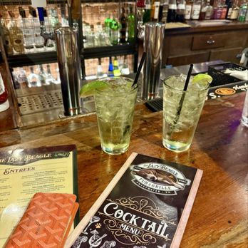 Lazy Beagle - Pubs Near Me - Sweetwater, Tennessee Lazy Beagle - Pubs Near Me - Sweetwater, Tennessee