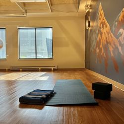CITYOGA School of Yoga and Health - Getting settled