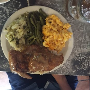 Sandra's Next Generation - Smothered chicken - Soul Food Near Me - New Haven, Connecticut