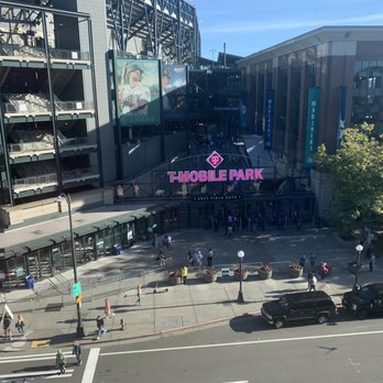 Silver Cloud Hotel - Seattle Stadium - Hotels Near Me - Seattle, Washington Silver Cloud Hotel - Seattle Stadium - Hotels Near Me - Seattle, Washington
