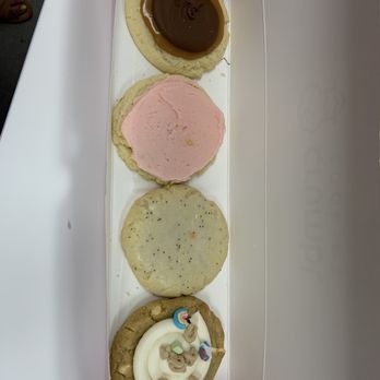 Crumbl - Beaverton - Chill twix, chill sugar, lemon and lucky charm - Bakeries Near Me - Beaverton, Oregon Crumbl - Beaverton - Chill twix, chill sugar, lemon and lucky charm - Bakeries Near Me - Beaverton, Oregon