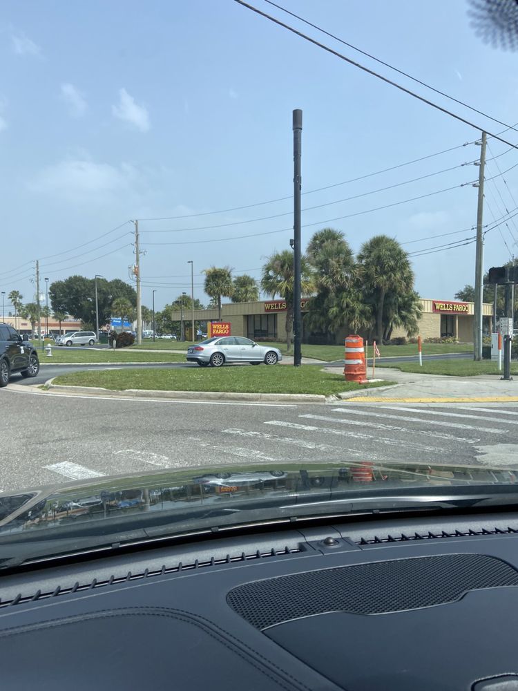 WELLS FARGO BANK Updated September 2024 3201 W Vine St, Kissimmee