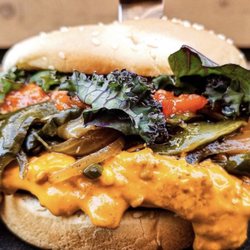 The Vegan Taste - Choriqueso Burger