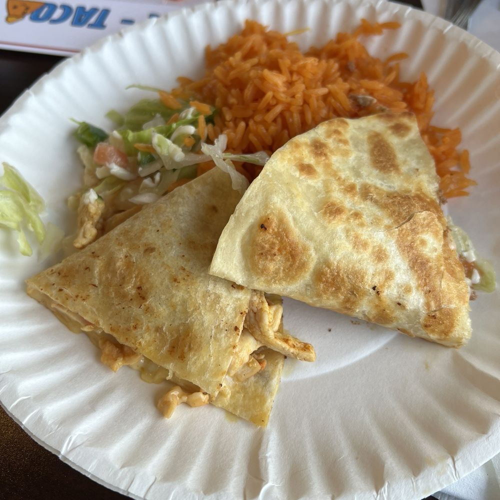 Chicken and beef quesadillas - delicioso! Chicken and beef quesadillas - delicioso!