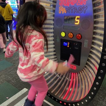 Chuck E. Cheese - Pizza Near Me - Burnsville, Minnesota Chuck E. Cheese - Pizza Near Me - Burnsville, Minnesota
