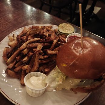 Wolf & Workman - Burger and fries - Pubs Near Me - Montreal, Quebec Wolf & Workman - Burger and fries - Pubs Near Me - Montreal, Quebec