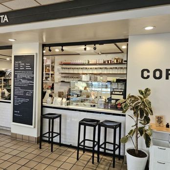 Dolce Vita - Gelato Near Me - Oxnard, California