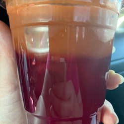 La Crème Cafe - Fresh pressed veggie juice with apples, beets, carrots, spinach... All your daily allowances a fortified vitamins and minerals!