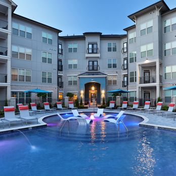 Avia - Resort-Style Pool - Apartments Near Me - Richmond, Virginia Avia - Resort-Style Pool - Apartments Near Me - Richmond, Virginia