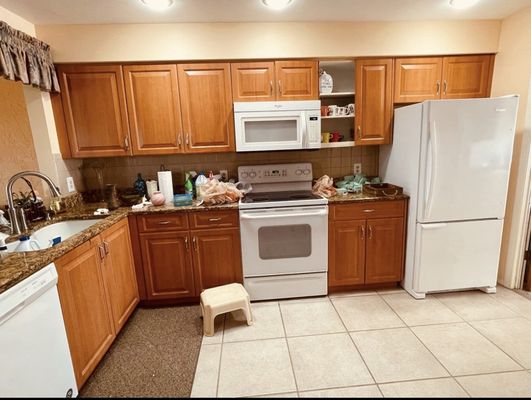 Check out one of our kitchen cabinets make over! - We specialise in kitchen remodels things that include cabinets make over, backsplash, wall painting, flooring, baseboard replacement, counter top replacement, appliances installation. Call us today for a free estimate! 952-242-712 Check out one of our kitchen cabinets make over! - We specialise in kitchen remodels things that include cabinets make over, backsplash, wall painting, flooring, baseboard replacement, counter top replacement, appliances installation. Call us today for a free estimate! 952-242-712