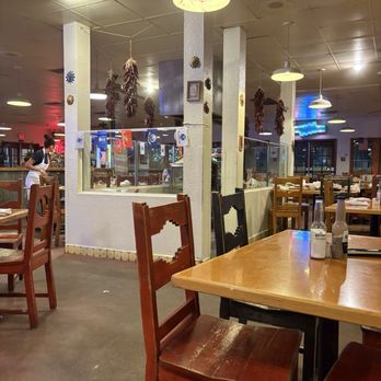 Anchos Southwest Grill & Bar - tortilla machine in the middle of the restaurant - Mexican Near Me - Riverside, California