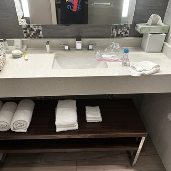 The Brooklyn - Sink - Hotels Near Me - Brooklyn, New York
