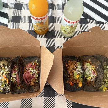 5 Cazuelas - Tacos Near Me - Los Angeles, California