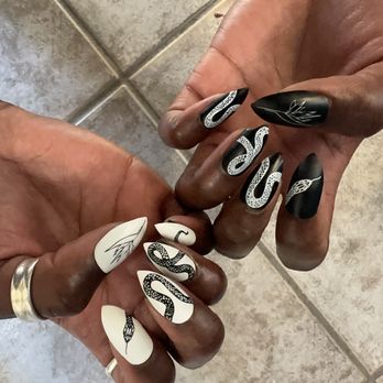 Claque Closet Press on Nails - Cosmetics & Beauty Supply Near Me Claque Closet Press on Nails - Cosmetics & Beauty Supply Near Me