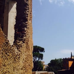 Tempio di Vesta e Villa Gregoriana
