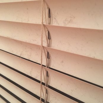 Austin's Maid Service - The blinds were definitely not dusted - Home Cleaning Near Me - Austin, Texas
