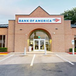 Bank of America Financial Center - Storefront