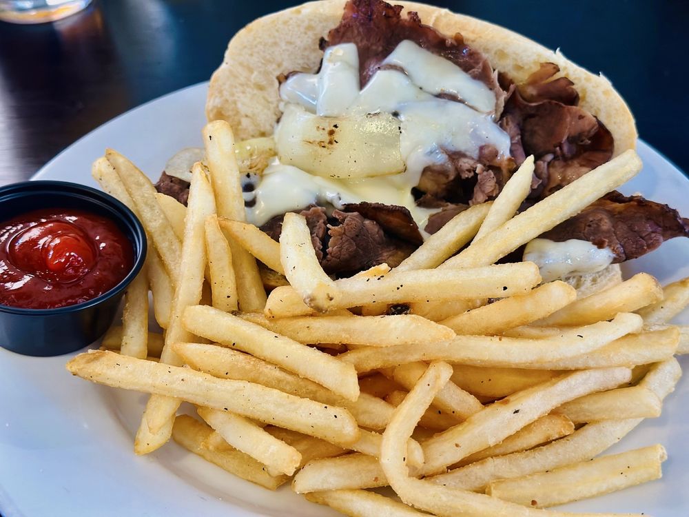 Metropolitan Bar & Grill