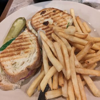 Omega Restaurant - American Near Me - Downers Grove, Illinois