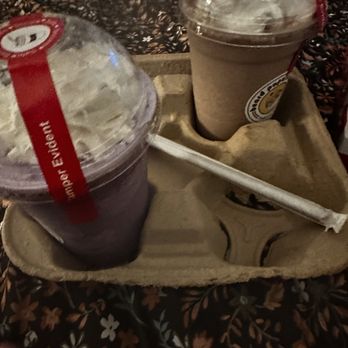 Beard Papa's - Use and Mocha custard drinks - Desserts Near Me - Tracy, California