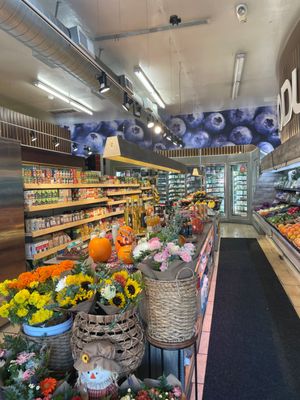 La Tropicana Market by null