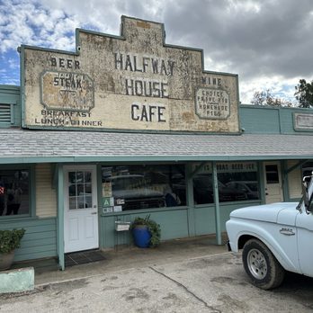 Halfway House Cafe - Iconic exterior - American Near Me - Santa Clarita, California Halfway House Cafe - Iconic exterior - American Near Me - Santa Clarita, California