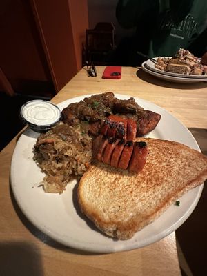 Christine's Cuisine by null