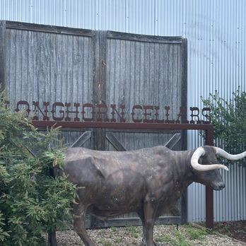 Longhorn Cellars - Longhorn Cellara - Wine Tasting Room Near Me - Fredericksburg, Texas