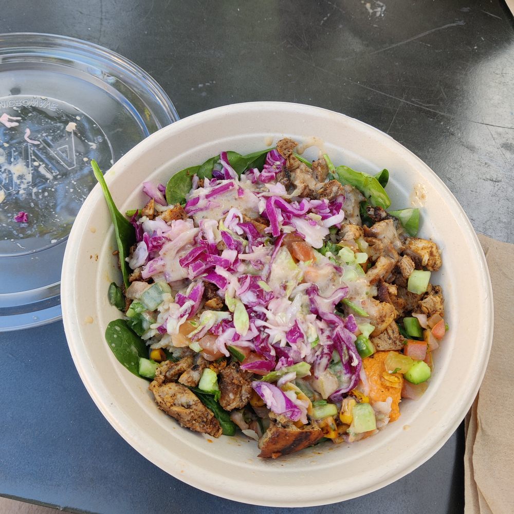 balsamic date chicken bowl