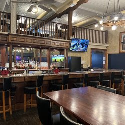 Blue Moon 1881 - Beautiful wood work and ceilings.