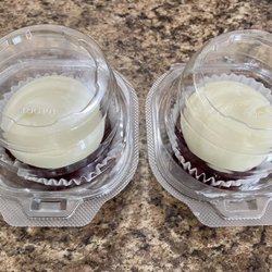 Ms B's Bake Shop - Red Velvet cupcakes