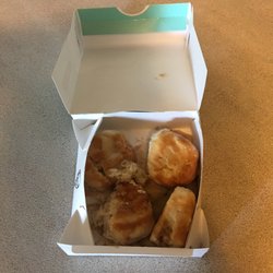 KFC - Cinnabon cinnamon rolls