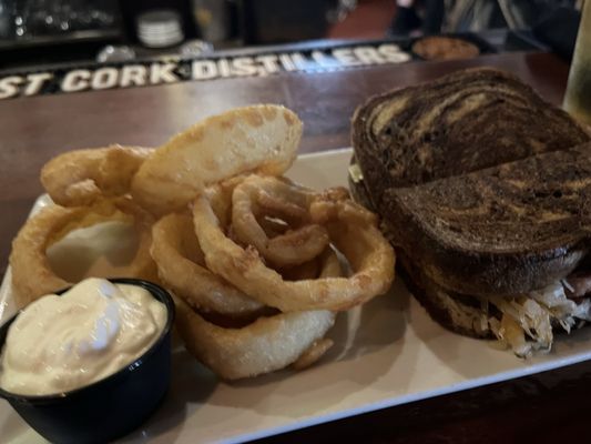 An Poitin Stil by null