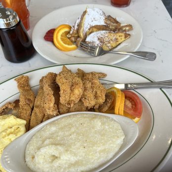 Flavor Table - Shrimp n fish combo grits, French toast and "the mix" - Cajun/Creole Near Me - Los Angeles, California Flavor Table - Shrimp n fish combo grits, French toast and "the mix" - Cajun/Creole Near Me - Los Angeles, California