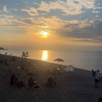 Tiki Joe's Cedar Beach - Sunset at Tiki Joe's - Restaurants Near Me - Mount Sinai, New York Tiki Joe's Cedar Beach - Sunset at Tiki Joe's - Restaurants Near Me - Mount Sinai, New York
