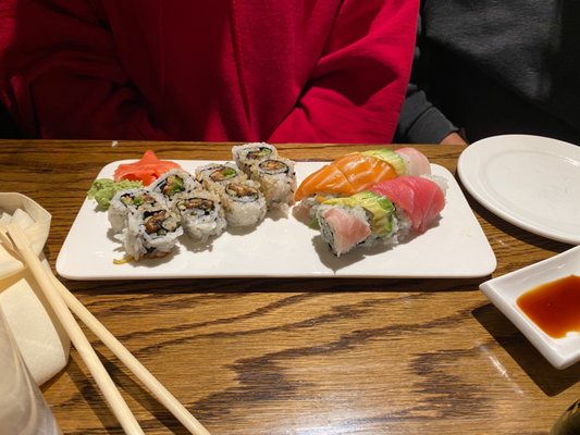 Sweet Basil Thai & Sushi by null