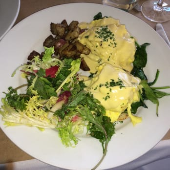 Le Bilboquet - Eggs Florentine (Scrambled eggs instead of poached) - French Near Me - Dallas, Texas Le Bilboquet - Eggs Florentine (Scrambled eggs instead of poached) - French Near Me - Dallas, Texas