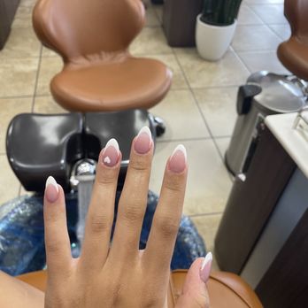 Moon Nails & Spa - Nail Salons Near Me - Albuquerque, New Mexico