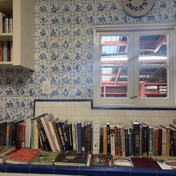 Bart's Books - Bookstores Near Me - Ojai, California