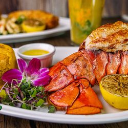 Dos Bocas Restaurant